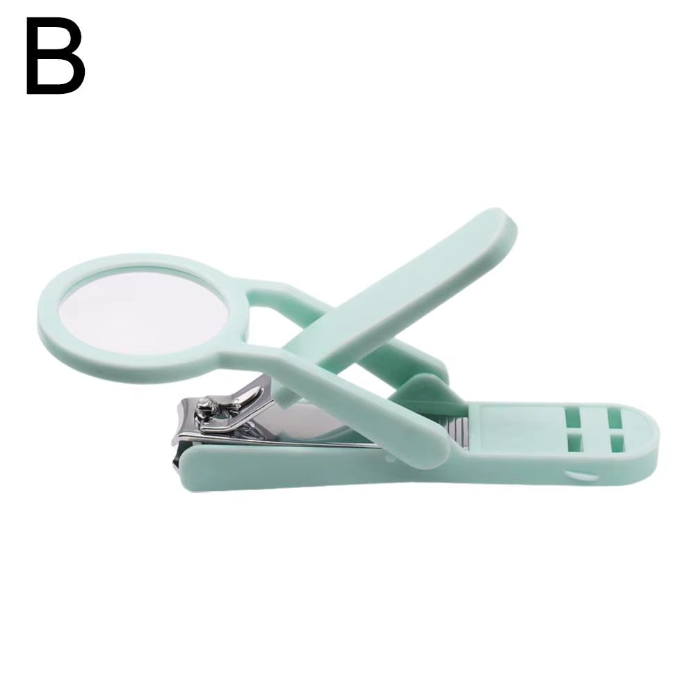 Nail Clipper with Magnifying Glass